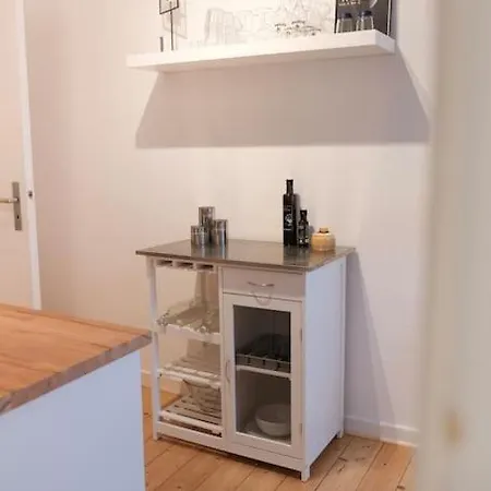 Stadtoase Design In Der Altstadt Von 科布倫茨