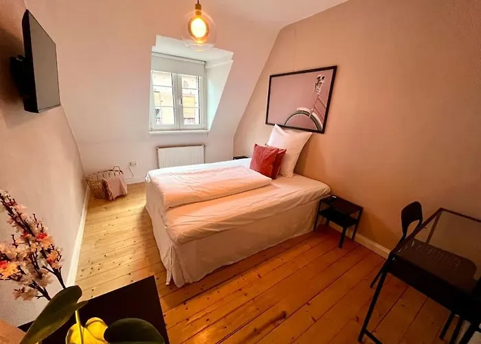 Stadtoase Design In Der Altstadt Von Appartement Koblenz (Rhineland-Palatinate)