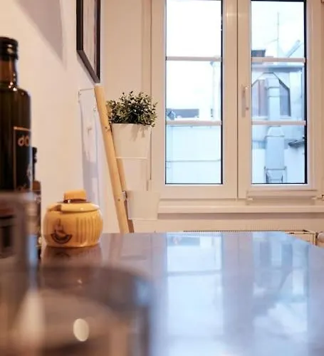 Stadtoase Design In Der Altstadt Von Appartement