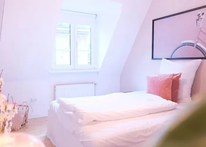 Stadtoase Design In Der Altstadt Von Διαμέρισμα *